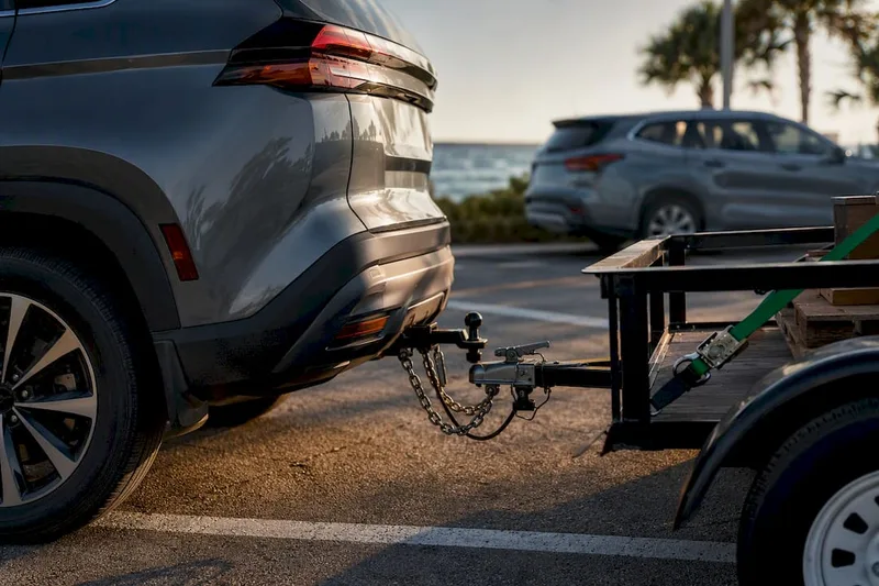 Families: 2026 Highlander vs Pilot: Hybrid fuel or V6 towing?